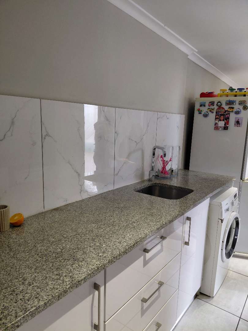 To Let 4 Bedroom Property for Rent in Welgelegen Western Cape
